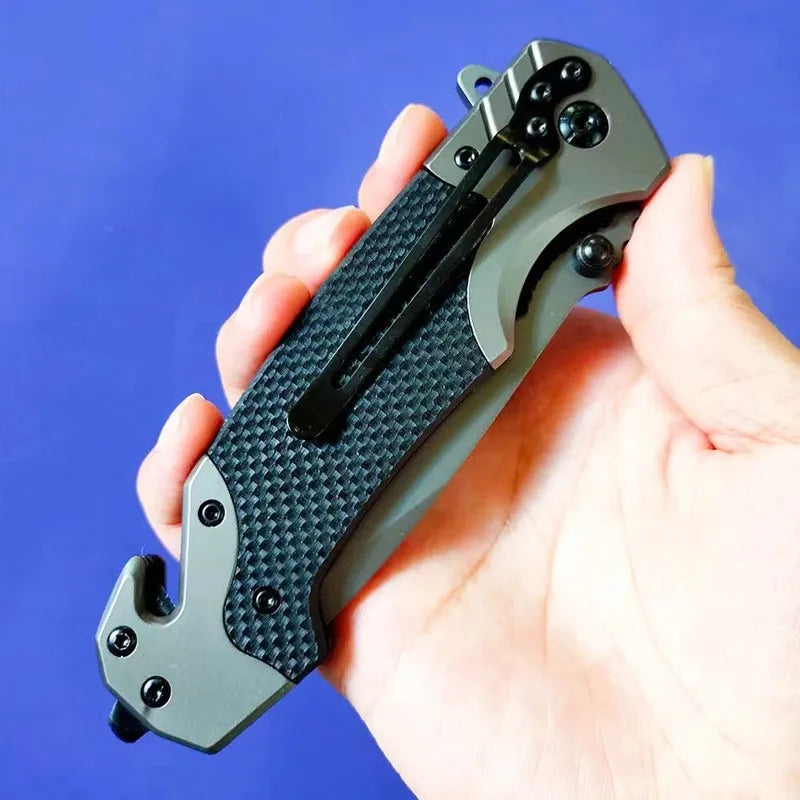 Outdoor multifunctional folding knife